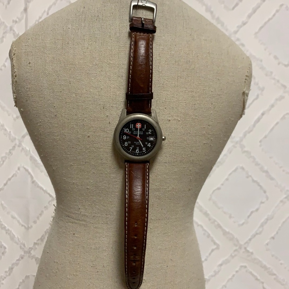 Wenger S.A.K. Design D605 watch
